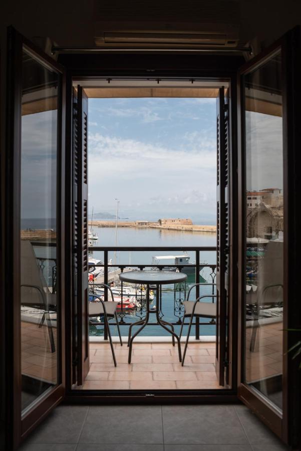 Destino Home Overlooking The Venetian Port Of Chania Chania  Екстер'єр фото